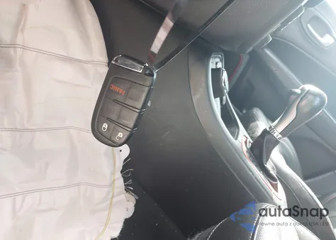 2019 Jeep Compass Trailhawk 4X4 z USA, uszkodzony, nr VIN 3C4NJDDB9KT739654